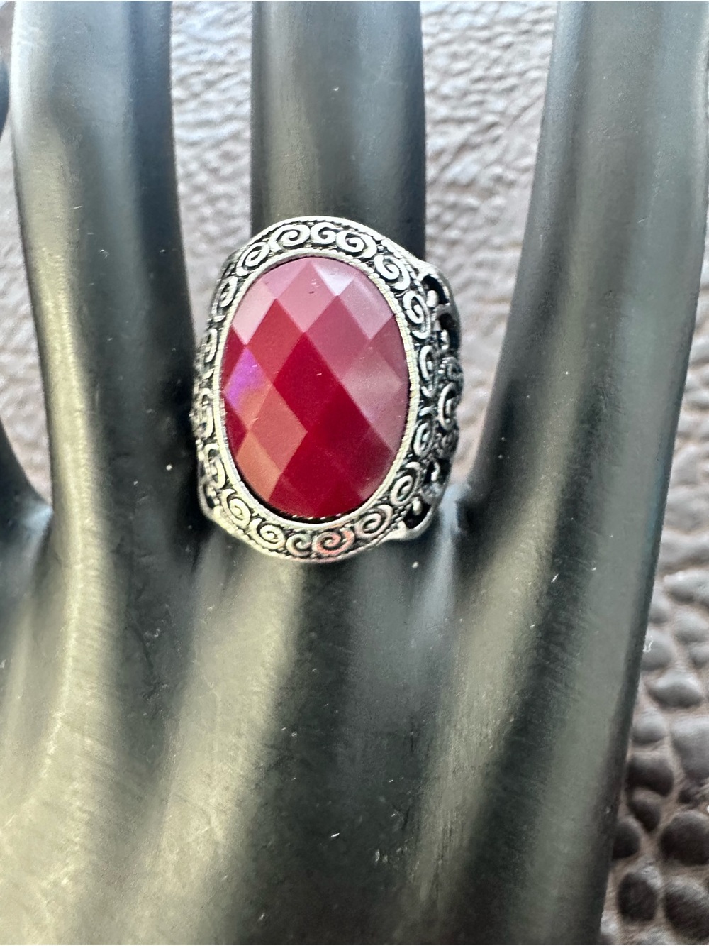 Vintage-Style Red Faceted Stone Ring Costume Jewelry